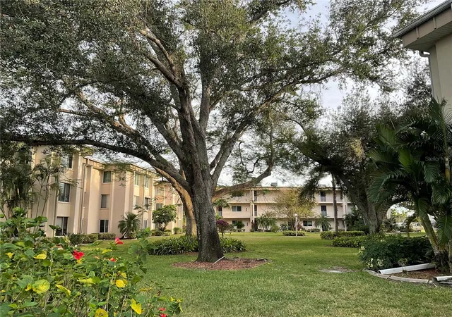 Photo 3 of Condo for sale at 2244 Winkler Ave #301, Fort Myers, FL 33901 | MLS# OM731499 | Listing updated on 2026-10-06
