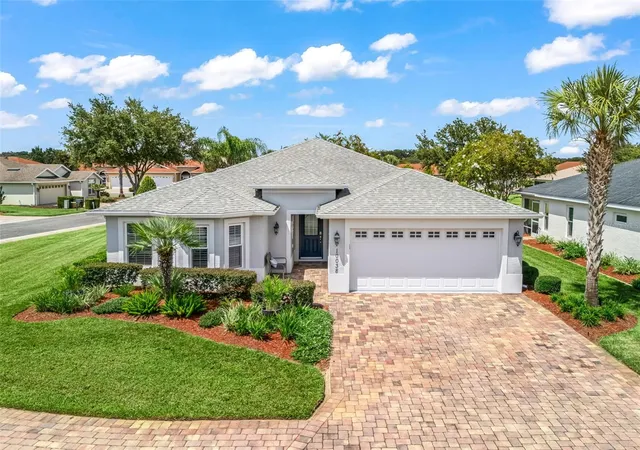 Photo 1 of Single family home for sale at 10038 Ketch Kay Ln, Oxford, FL 34484 | MLS# G5117275 | Listing updated on 2026-09-12