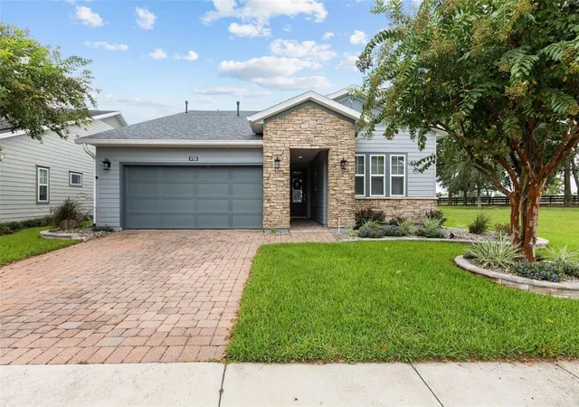 Photo 1 of Single family home for sale at 4720 Nw 35th Lane Rd, Ocala, FL 34482 | MLS# OM731511 | Listing updated on 2026-09-12