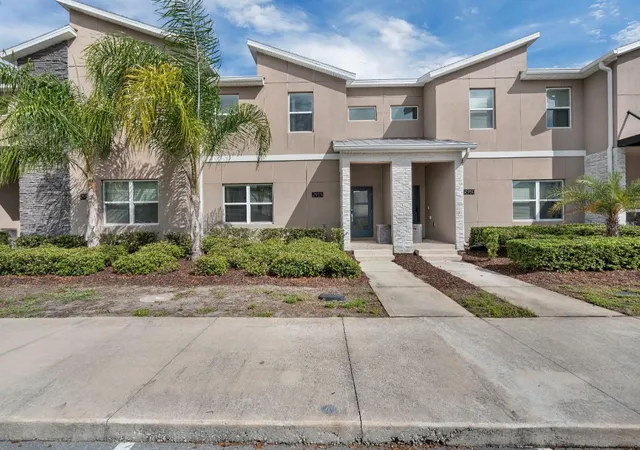 Photo 4 of Townhouse for sale at 2958 Protagonist St, Kissimmee, FL 34746 | MLS# O6438368 | Listing updated on 2026-09-10