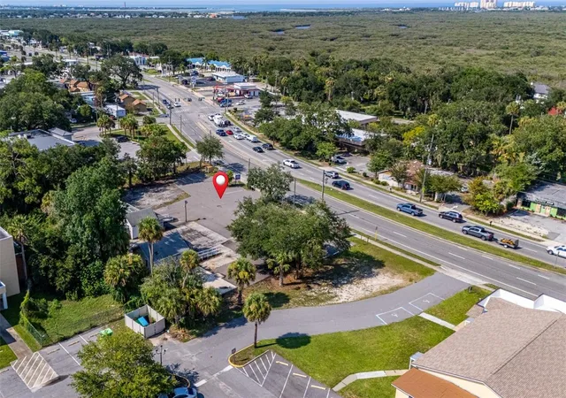 Photo 3 of Single family home for sale at 1042 N Dixie Fwy, New Smyrna Beach, FL 32168 | MLS# NS1089147 | Listing updated on 2026-09-09