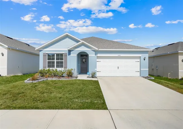 Photo 1 of Single family home for sale at 11400 Amber Ridge Dr, Zellwood, FL 32798 | MLS# O6438389 | Listing updated on 2026-10-02