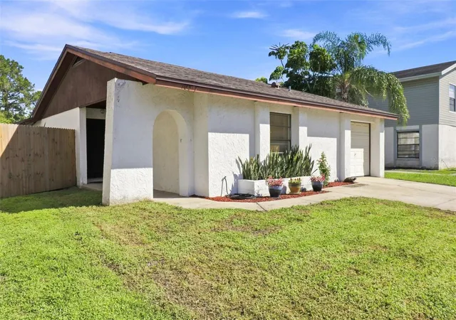 Photo 3 of Single family home for sale at 10311 Chadbourne Dr, Tampa, FL 33624 | MLS# TB8544746 | Listing updated on 2026-10-02