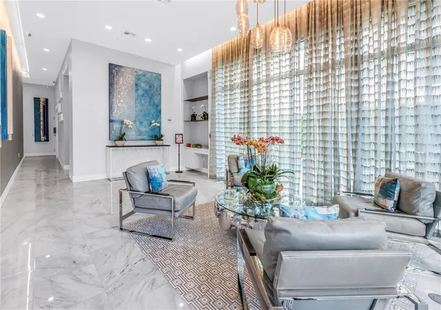 Photo 2 of Condo for sale at 176 4th Avenue NE #1101, Saint Petersburg, FL 33701 | MLS# TB8544749 | Listing updated on 2026-09-11