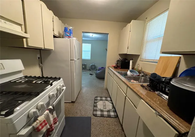Photo 3 of Single family home for sale at 532 S Caroline St, Daytona Beach, FL 32114 | MLS# NS1089150 | Listing updated on 2026-09-14