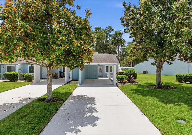 Photo 1 of Single family home for sale at 472 Prestwick Pl, Kissimmee, FL 34759 | MLS# W7889129 | Listing updated on 2026-09-15