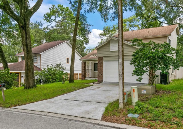 Photo 2 of Single family home for sale at 1785 Summit Chase Ave, Apopka, FL 32703 | MLS# O6438484 | Listing updated on 2026-09-14