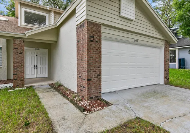 Photo 4 of Single family home for sale at 1785 Summit Chase Ave, Apopka, FL 32703 | MLS# O6438484 | Listing updated on 2026-09-14