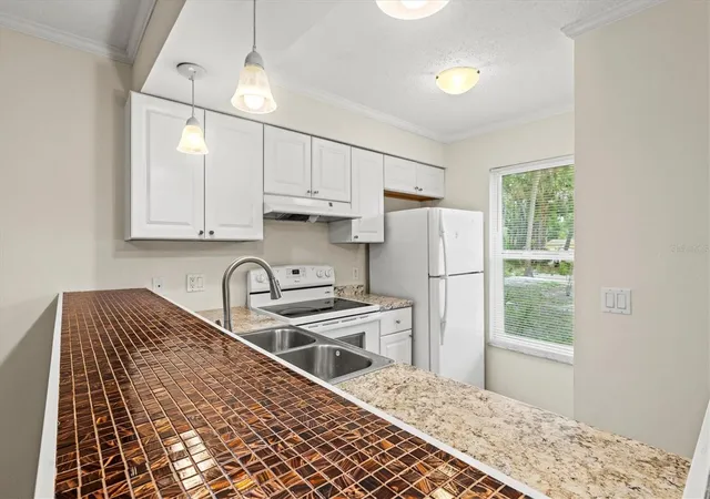 Photo 3 of Multi family home for sale at 4631 Summerwind Dr #16, Sarasota, FL 34234 | MLS# A4704841 | Listing updated on 2026-09-10