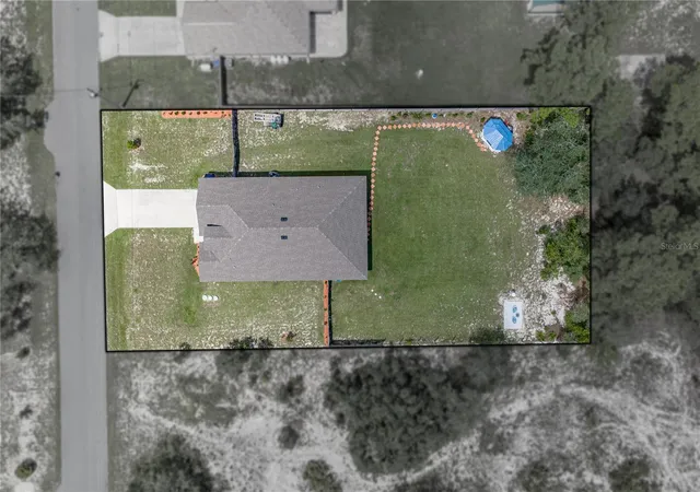 Photo 4 of Single family home for sale at 8170 Nordica Rd, Weeki Wachee, FL 34613 | MLS# TB8544880 | Listing updated on 2026-09-14