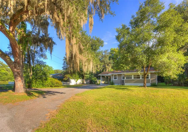 Photo 2 of Single family home for sale at 355 W Wisconsin Ave, Orange City, FL 32763 | MLS# V4951078 | Listing updated on 2026-09-10