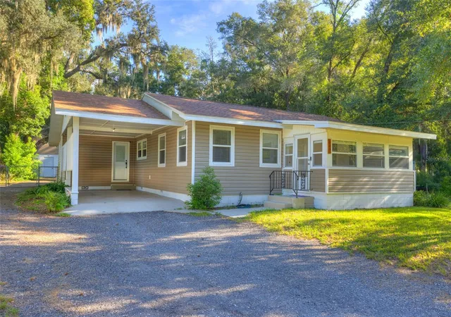 Photo 3 of Single family home for sale at 355 W Wisconsin Ave, Orange City, FL 32763 | MLS# V4951078 | Listing updated on 2026-09-10