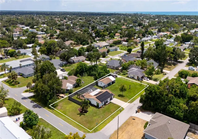 Photo 3 of Single family home for sale at 751 Nantucket Rd, Venice, FL 34293 | MLS# C7530282 | Listing updated on 2026-09-23