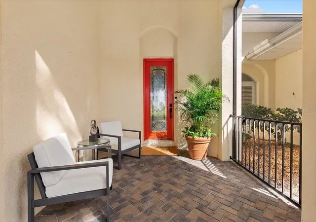 Photo 2 of Single family home for sale at 6027 Spinnaker Loop, Lady Lake, FL 32159 | MLS# G5117304 | Listing updated on 2026-09-11