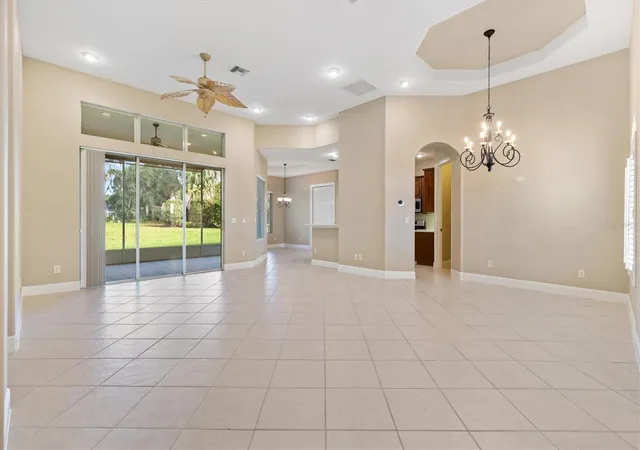 Photo 4 of Single family home for sale at 6027 Spinnaker Loop, Lady Lake, FL 32159 | MLS# G5117304 | Listing updated on 2026-09-11