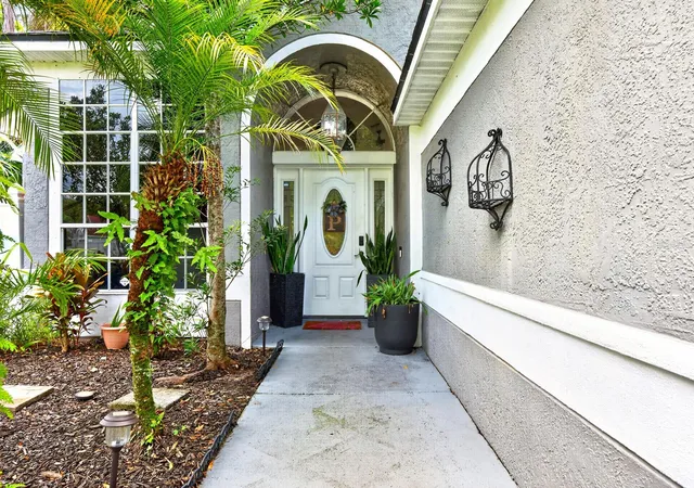 Photo 3 of Single family home for sale at 8921 Fort Jefferson Blvd, Orlando, FL 32822 | MLS# O6438610 | Listing updated on 2026-10-28
