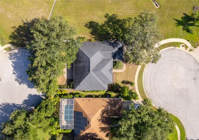 Photo 4 of Sale Pending at 302 Hickory Springs Ct, Debary, FL 32713 | MLS# O6438612 | Listing updated on 2026-09-08