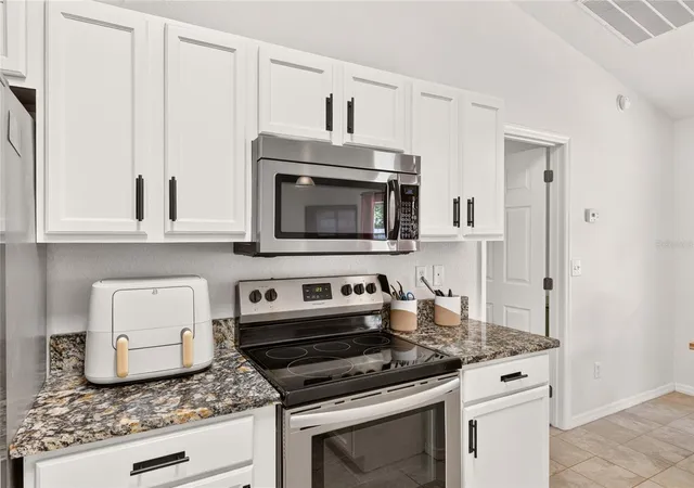 Photo 3 of Single family home for sale at 6382 Nw 61 Avenue, Ocala, FL 34482 | MLS# OM731574 | Listing updated on 2026-10-08
