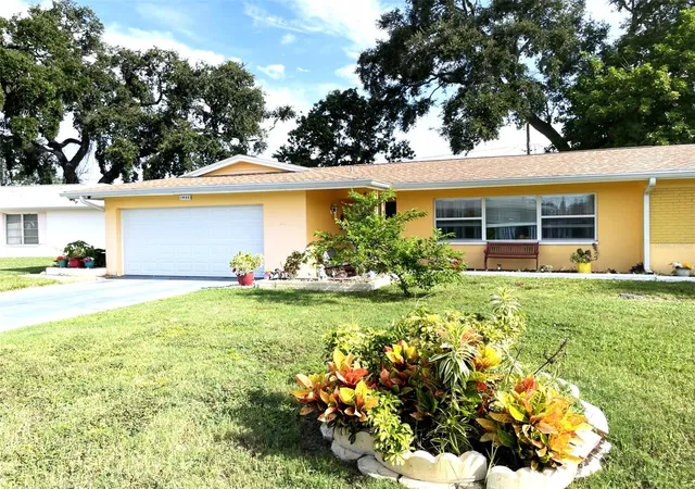 Photo 1 of Single family home for sale at 1453 62nd Terrace S, Saint Petersburg, FL 33705 | MLS# TB8544978 | Listing updated on 2026-09-10