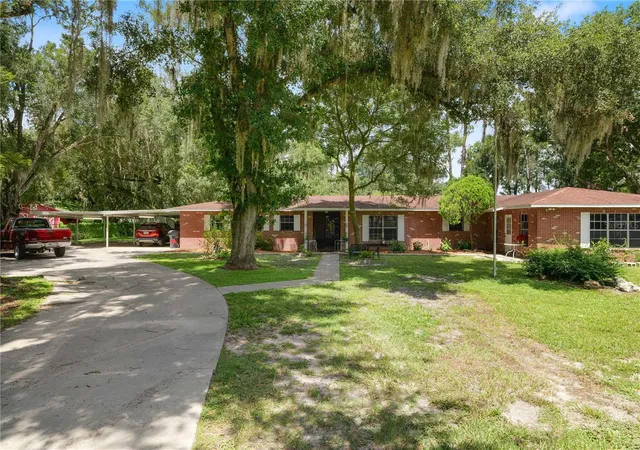 Photo 2 of Single family home for sale at 4105 Glen Rd, Lakeland, FL 33810 | MLS# L4964775 | Listing updated on 2026-09-23