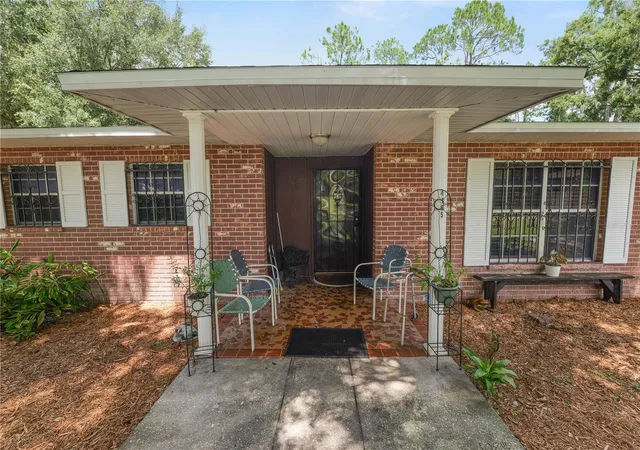Photo 4 of Single family home for sale at 4105 Glen Rd, Lakeland, FL 33810 | MLS# L4964775 | Listing updated on 2026-09-23