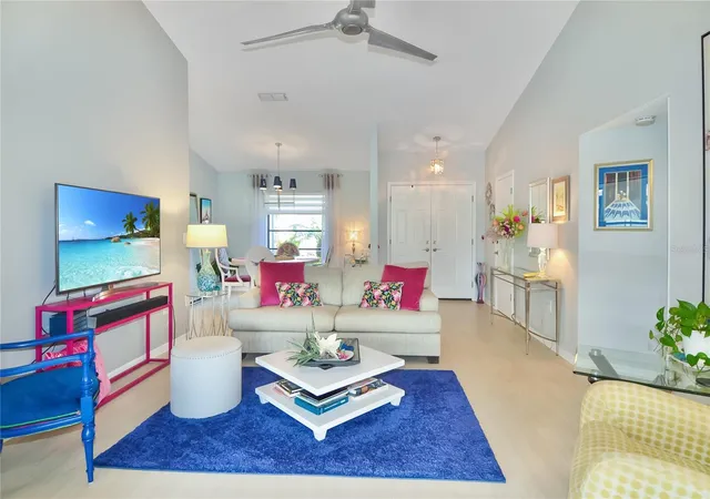 Photo 3 of Single family home for sale at 3286 Meadow Run Cir, Venice, FL 34293 | MLS# N6145603 | Listing updated on 2026-09-17