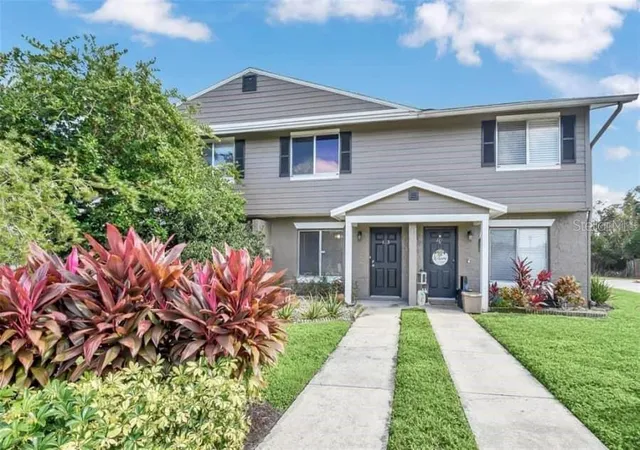 Photo 2 of Townhouse for sale at 113 Kristi Ann Ct, Winter Springs, FL 32708 | MLS# O6438689 | Listing updated on 2026-09-28