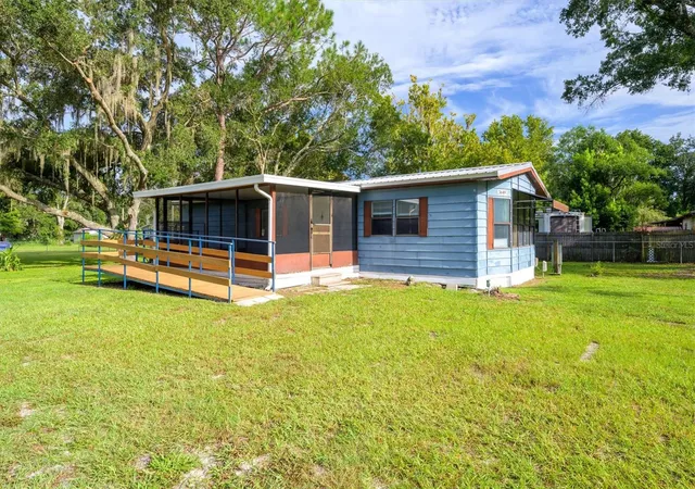 Photo 3 of Manufactured home for sale at 3649 Alice Dr, Wesley Chapel, FL 33543 | MLS# TB8545023 | Listing updated on 2026-09-10