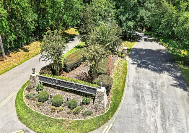 Photo 4 of Single family home for sale at 5854 NE 43rd Lane Rd, Silver Springs, FL 34488 | MLS# OM731603 | Listing updated on 2026-09-22