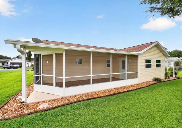 Photo 2 of Single family home for sale at 11661 Sw 137th Loop, Dunnellon, FL 34432 | MLS# OM731604 | Listing updated on 2026-09-30