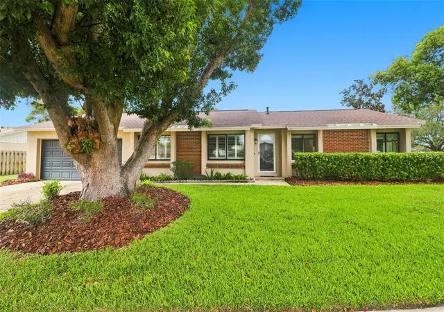 Photo 1 of Single family home for sale at 820 Van Ness Cir, Longwood, FL 32750 | MLS# O6438759 | Listing updated on 2026-09-08