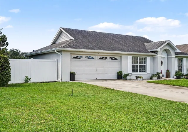 Photo 2 of Sale Pending at 511 Hanging Moss Rd, Davenport, FL 33837 | MLS# TB8545069 | Listing updated on 2026-09-15