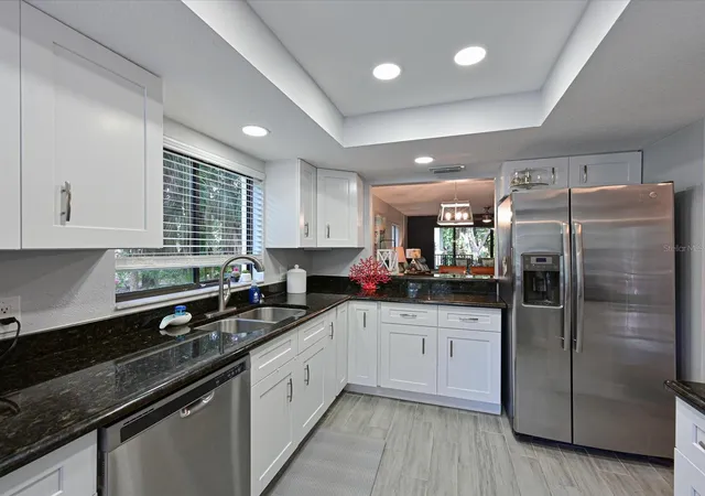 Listing Photo 4 - Condo for sale in building located at 3904 Mourning Dove Dr, Bradenton, FL 34210 - Unit #225