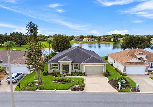 Photo 1 of Single family home for sale at 543 Terranova Cir, Winter Haven, FL 33884 | MLS# G5117324 | Listing updated on 2026-10-05