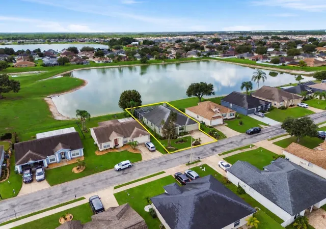 Photo 2 of Single family home for sale at 543 Terranova Cir, Winter Haven, FL 33884 | MLS# G5117324 | Listing updated on 2026-10-05