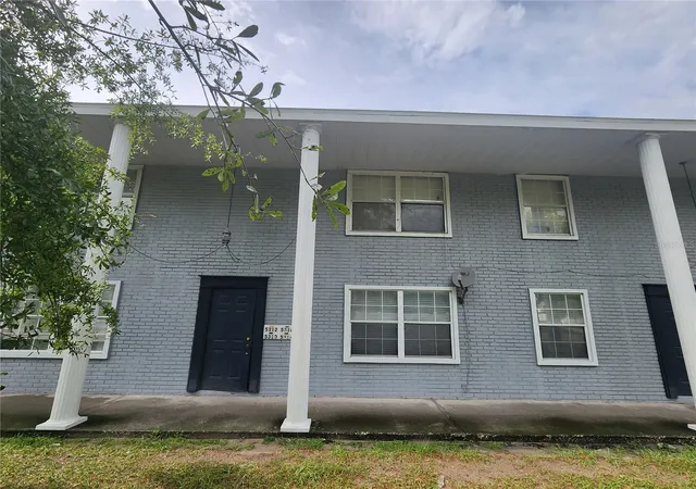 Photo 1 of Condo for sale at 5310 Whiteway Dr #5310, Temple Terrace, FL 33617 | MLS# TB8545146 | Listing updated on 2026-09-11
