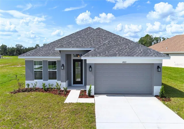 Photo 1 of Single family home for sale at 4489 Ne 31st Place, Ocala, FL 34470 | MLS# OM731618 | Listing updated on 2026-09-23