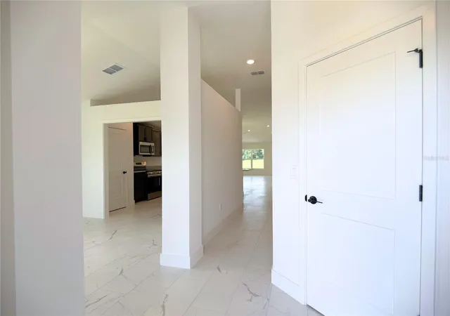 Photo 4 of Single family home for sale at 4489 NE 31st Place, Ocala, FL 34470 | MLS# OM731618 | Listing updated on 2026-09-23