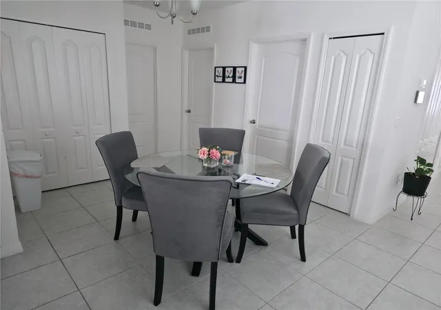Photo 3 of Single family home for sale at 4304 Desert Rose Ave, Kissimmee, FL 34746 | MLS# O6438861 | Listing updated on 2026-09-14
