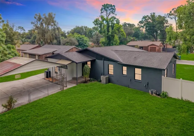 Photo 2 of Single family home for sale at 637 Pasadena Ave, Longwood, FL 32750 | MLS# O6438921 | Listing updated on 2026-10-01