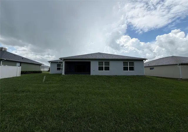 Photo 4 of Single family home for sale at 5315 SE 91st Street, Ocala, FL 34480 | MLS# O6438925 | Listing updated on 2026-10-20