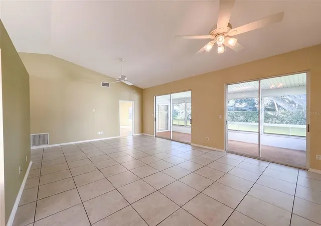 Photo 3 of Sale Pending at 5414 Astor St, Leesburg, FL 34748 | MLS# O6438928 | Listing updated on 2026-10-20