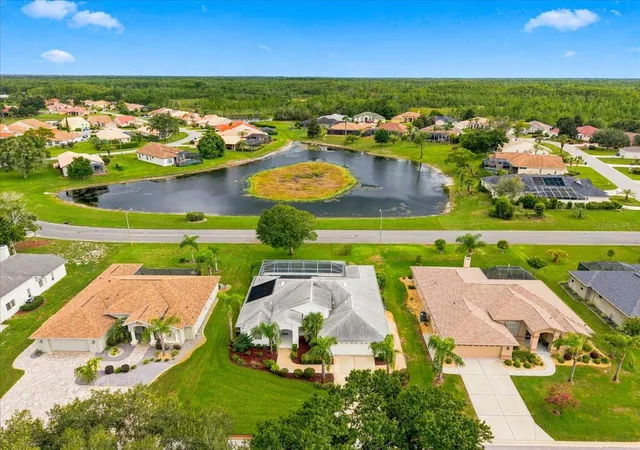 Photo 3 of Single family home for sale at 9295 Butler Blvd, Weeki Wachee, FL 34613 | MLS# W7889185 | Listing updated on 2026-10-02