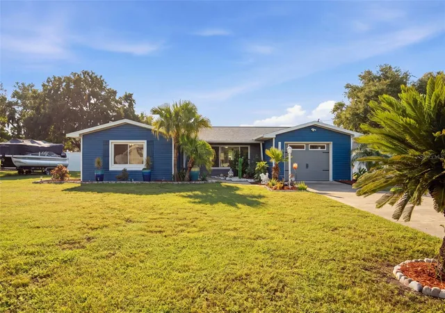 Photo 1 of Single family home for sale at 5325 James Rd, Fruitland Park, FL 34731 | MLS# O6438986 | Listing updated on 2026-09-13