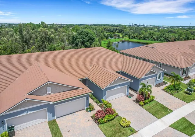 Photo 4 of Sale Pending at 12378 Asana Ct, Venice, FL 34293 | MLS# A4705005 | Listing updated on 2026-10-08
