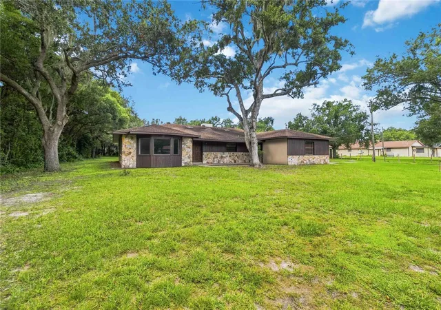 Photo 3 of Single family home for sale at 1850 Palmetto Dr, Kissimmee, FL 34744 | MLS# O6439015 | Listing updated on 2026-09-10