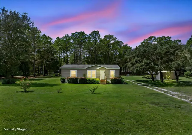 Photo 3 of Manufactured home for sale at 460 S Ponder Ave, Lecanto, FL 34461 | MLS# TB8545430 | Listing updated on 2026-09-22