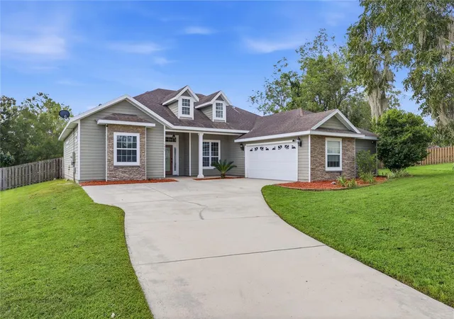 Photo 1 of Single family home for sale at 14825 Nw 151st Lane, Alachua, FL 32615 | MLS# GC543238 | Listing updated on 2026-10-10