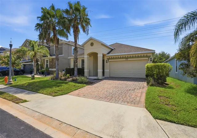 Photo 2 of Single family home for sale at 2275 Victoria Dr, Davenport, FL 33837 | MLS# S5156914 | Listing updated on 2026-09-25