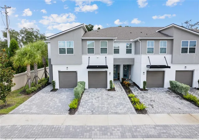 Photo 2 of Townhouse for sale at 3227 Timber Xing Ave, Brandon, FL 33511 | MLS# TB8545473 | Listing updated on 2026-09-11